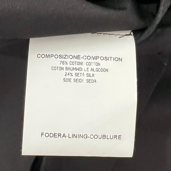 YVES SAINT LAURENT BLACK CROPPED PONCHO CAPE WITH POINT COLLAR - 2010 COLLECTION - Picture 14 of 14
